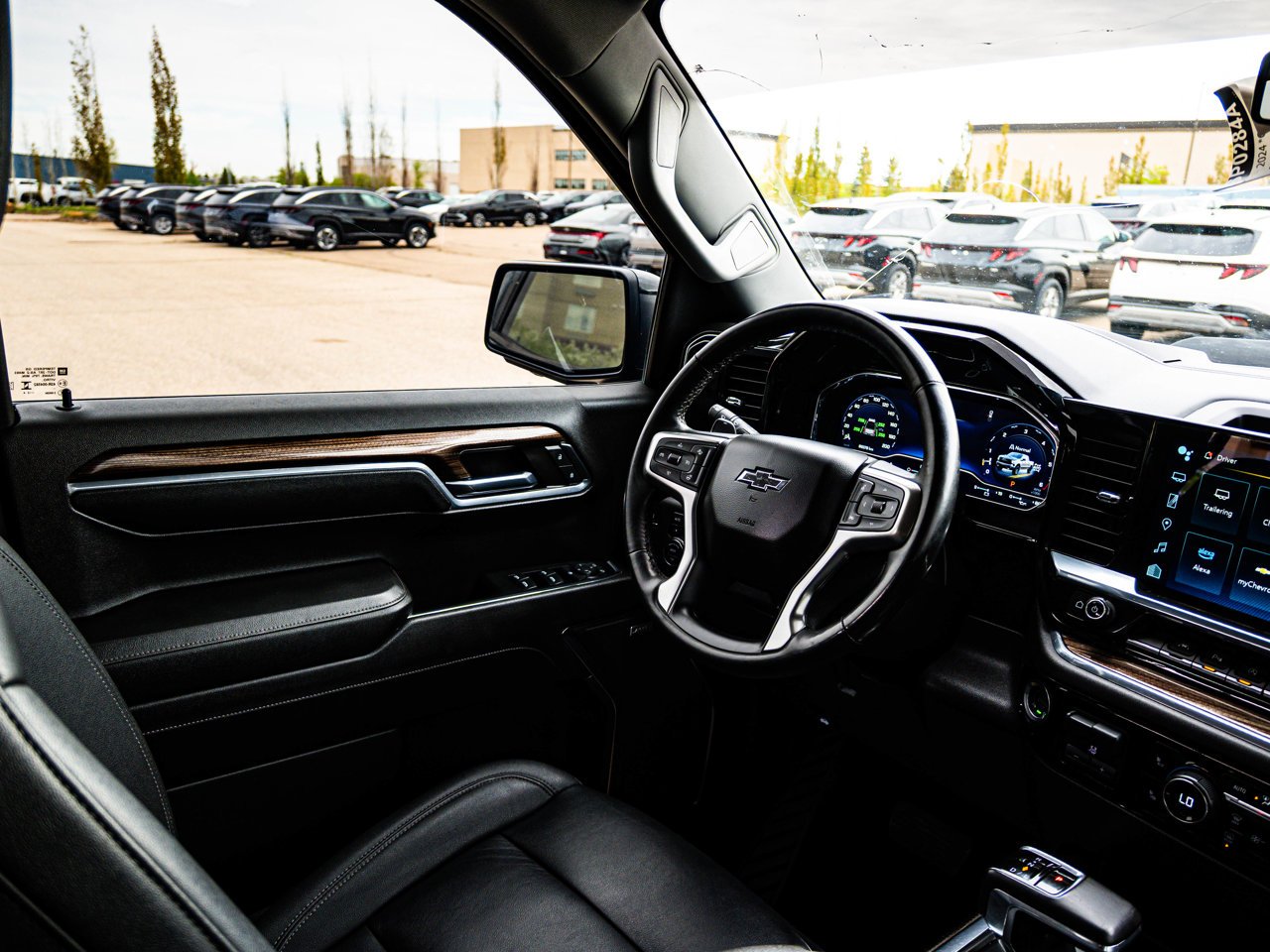 2024 Chevrolet Silverado 1500 4WD Crew Cab 147 LT Trail Boss Black Sherwood Park - photo #31