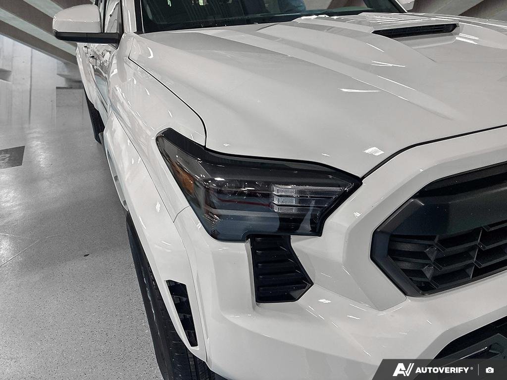 2025 Toyota Tacoma S2501714 | TRD SPORT White Edmonton - photo #7