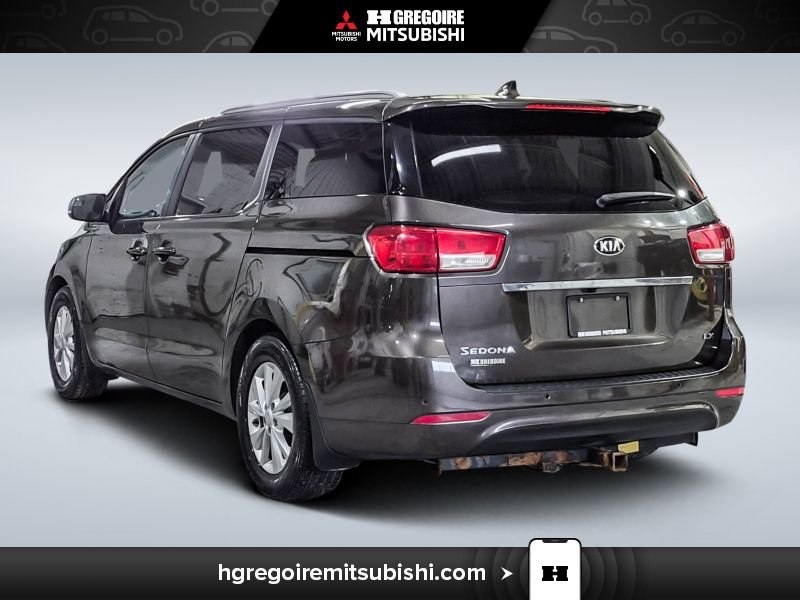 Kia Sedona 2017 Gris Blainville - photo #5