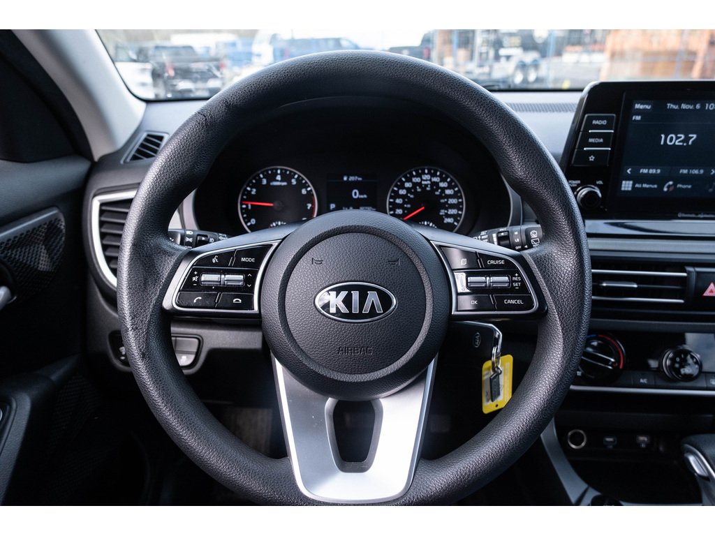 2021 Kia Seltos Black Gatineau - photo #26