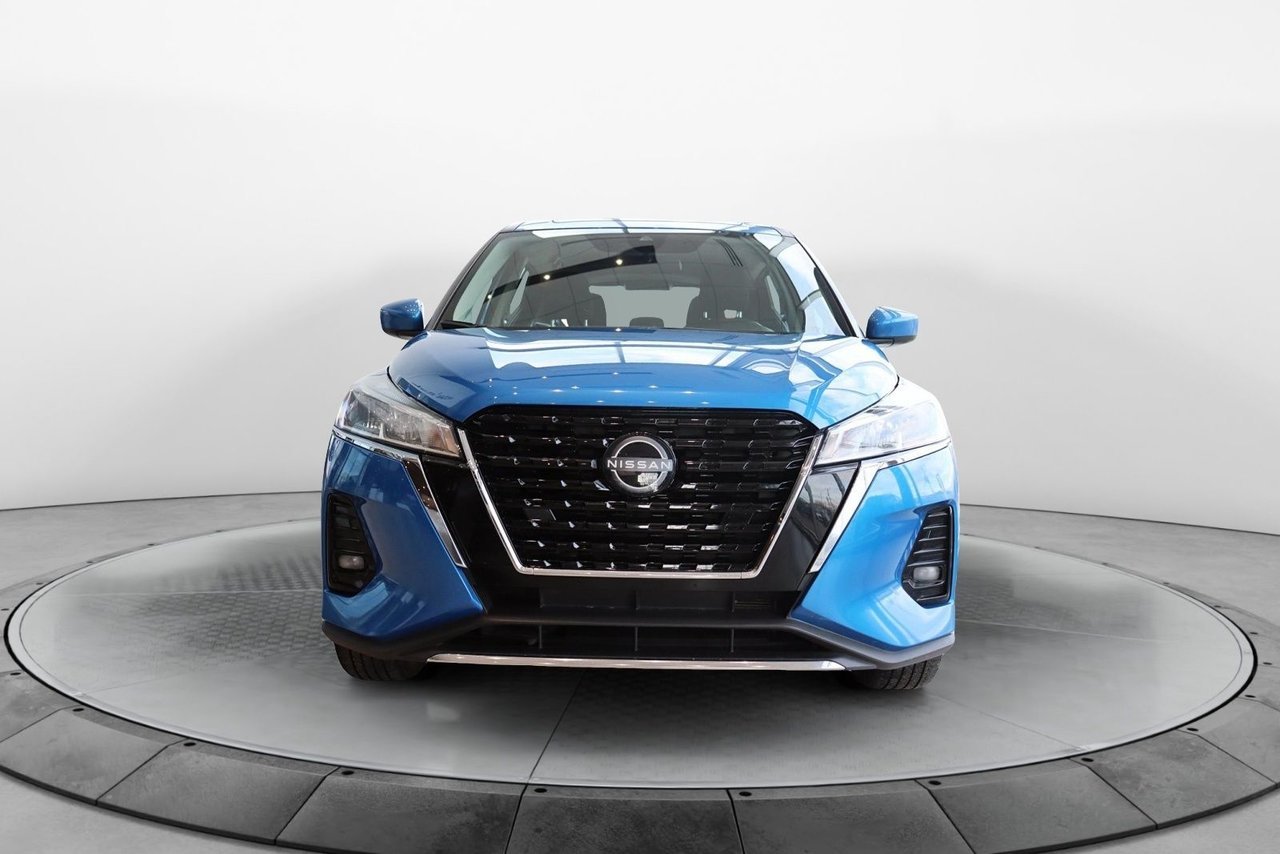 2023 Nissan Kicks VIN 3N1CP5BV8PL541179 Blue Chicoutimi - photo #2