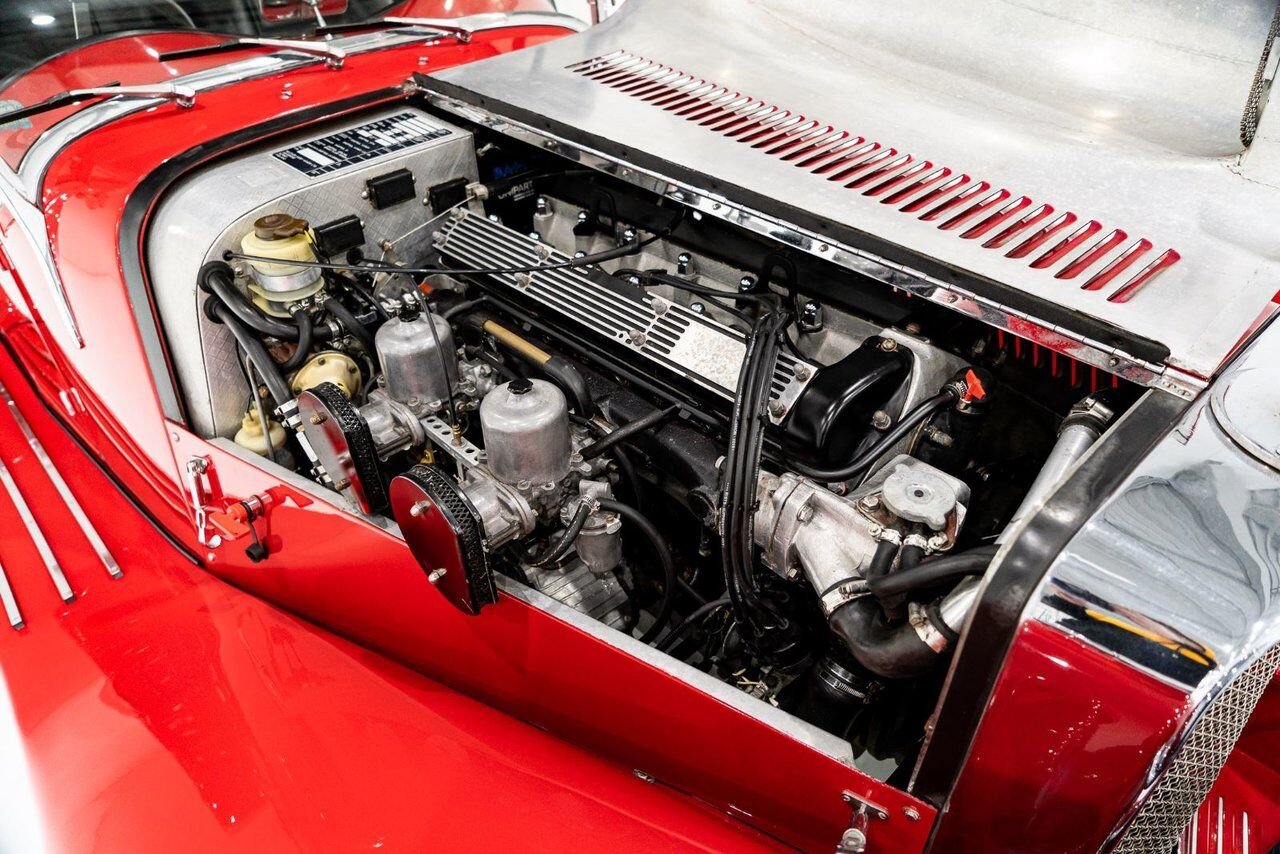 Panther J72 Roadster 1975 Rouge Montréal - photo #14