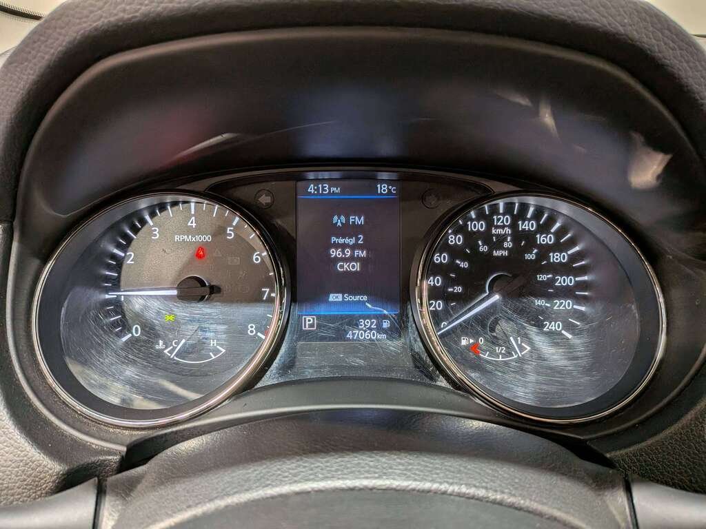 2021 Nissan Qashqai FWD SV CVT White Val-David - photo #16