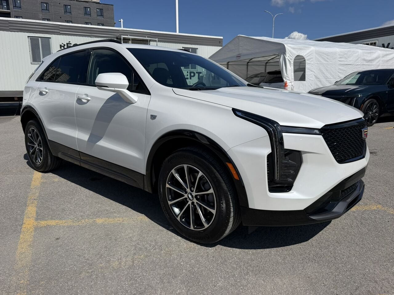 Cadillac XT4 Sport AWD FINANCEMENT À PARTIR 3.99% 2024 Blanc Laval - photo #3