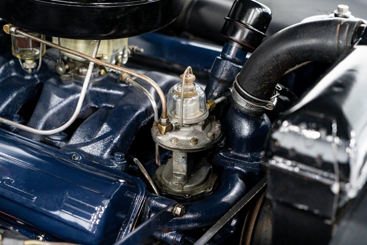 Cadillac Fleetwood Unrestored factory black paint **PRICE IN USD** 1951 Noir Montréal - photo #18