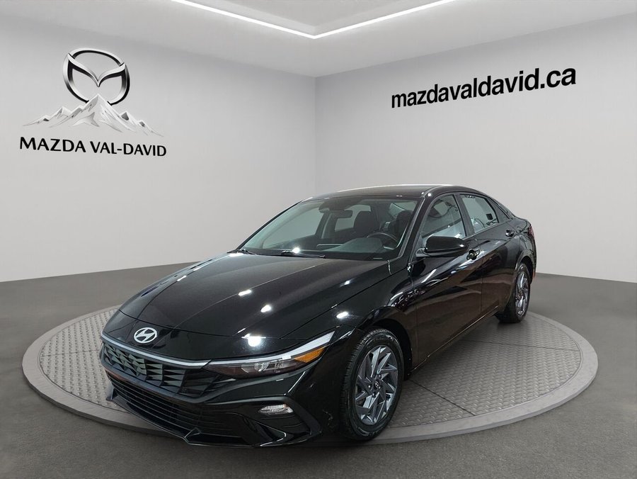 2024 Hyundai Elantra Preferred IVT, Bluetooth, Commande audio au volant, volant chauffant Black