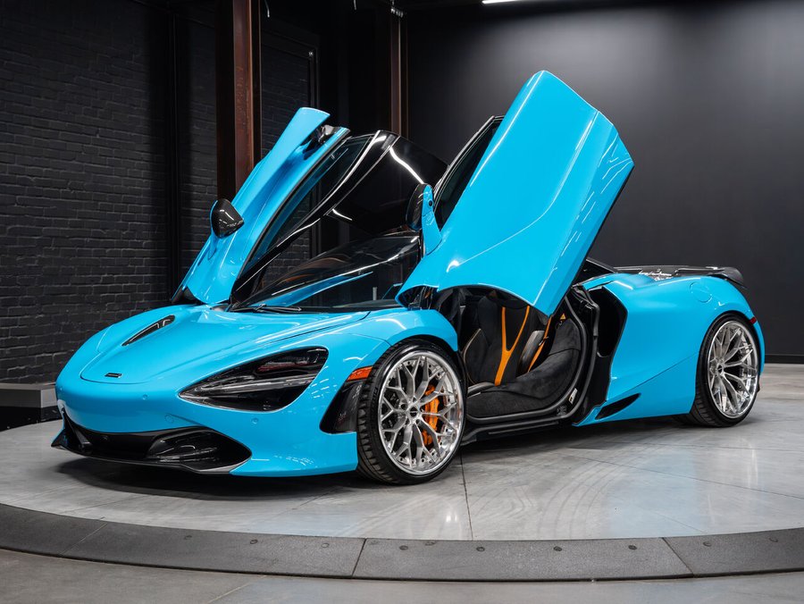 2018 McLaren 720S 2018 Blue