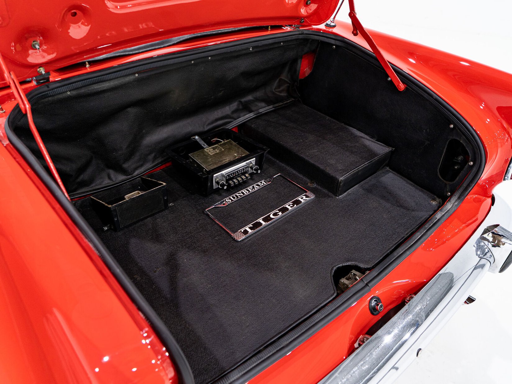 1967 Sunbeam Tiger Unrestored with single repaint **PRIX EN USD** Red Montreal - photo #78