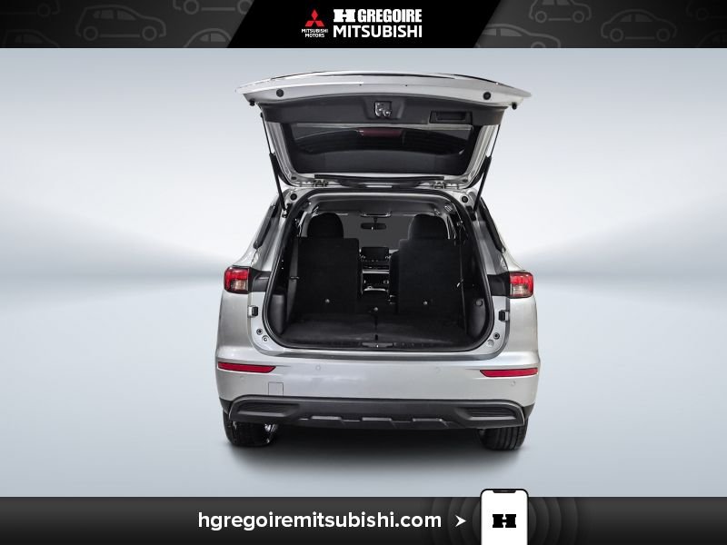 2022 Mitsubishi Outlander Grey Blainville - photo #30