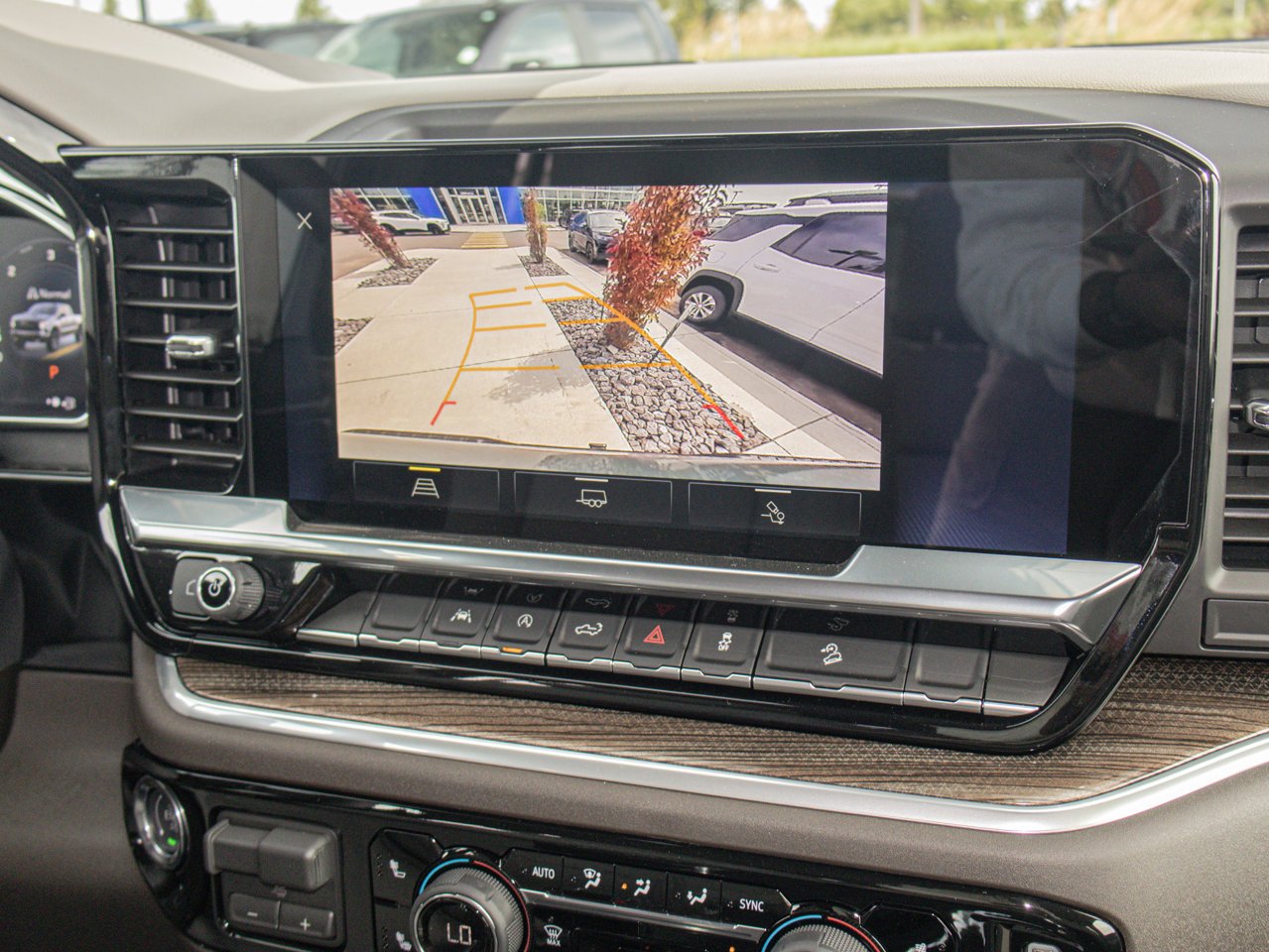 2024 Chevrolet Silverado 2500HD 4WD Crew Cab 159 LT Grey Sherwood Park - photo #26