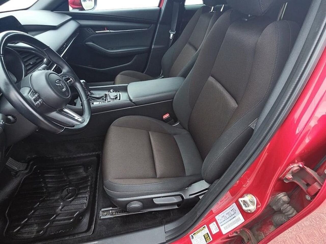 Mazda Mazda3 Sport NIV JM1BPBLL1N1518531 2022 Rouge Chicoutimi - photo #9