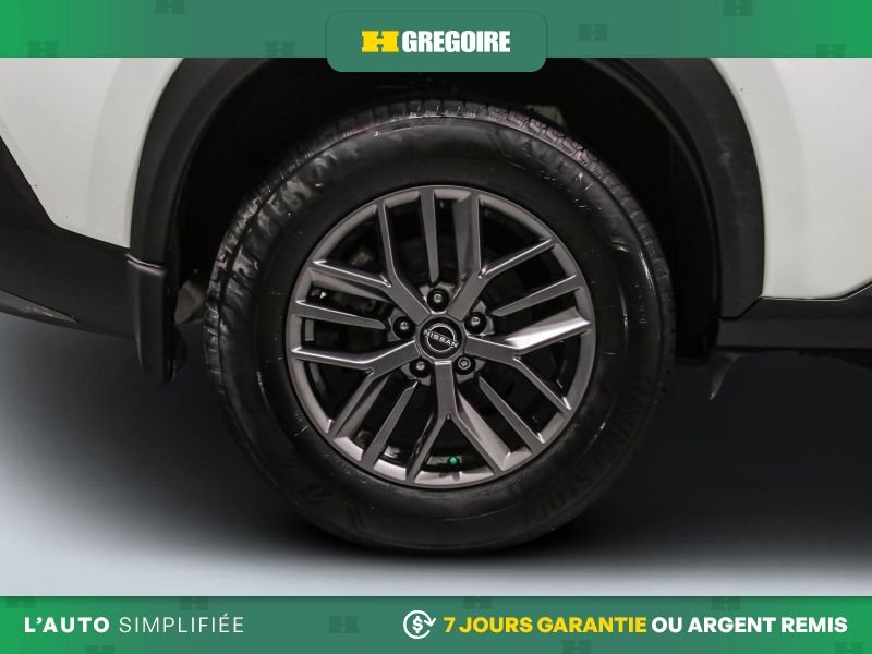 Nissan Rogue 2023 Blanc Blainville - photo #28