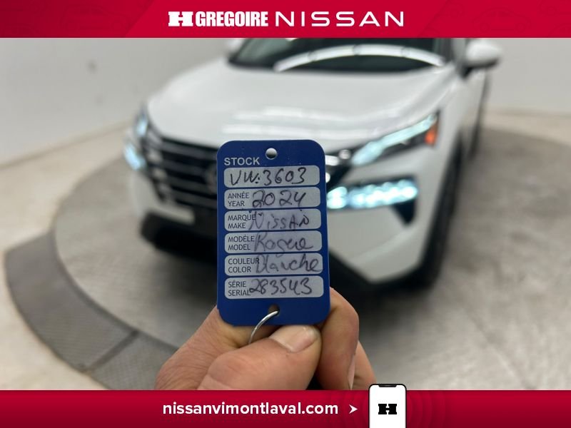 Nissan Rogue 2024 Blanc Laval - photo #44