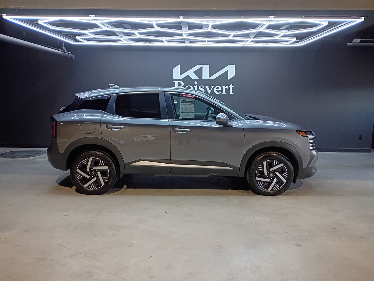 Nissan Kicks 2025 Gris Blainville - photo #5