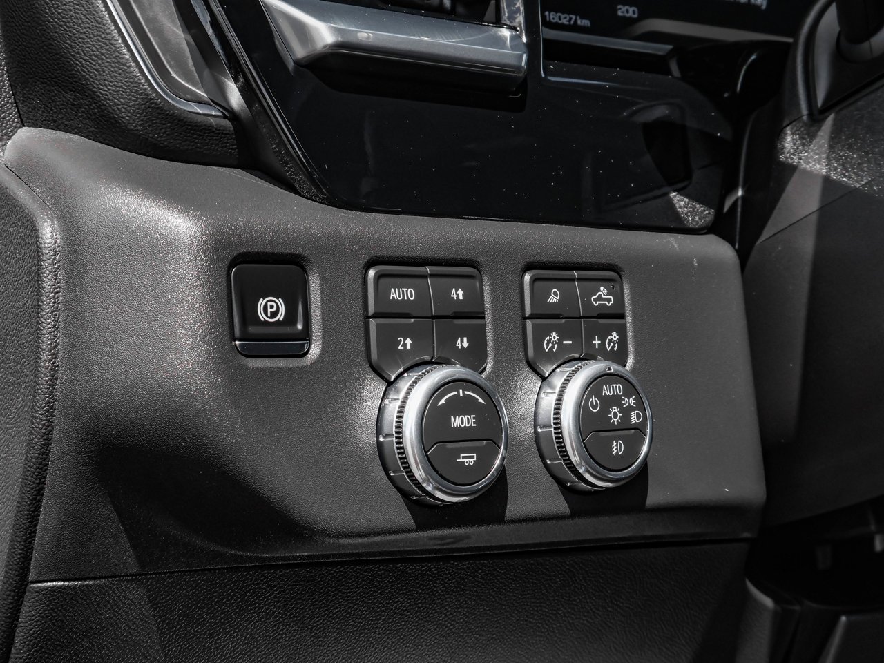 2026 GMC Sierra 1500 4WD Crew Cab 157 Elevation Grey Sherwood Park - photo #20