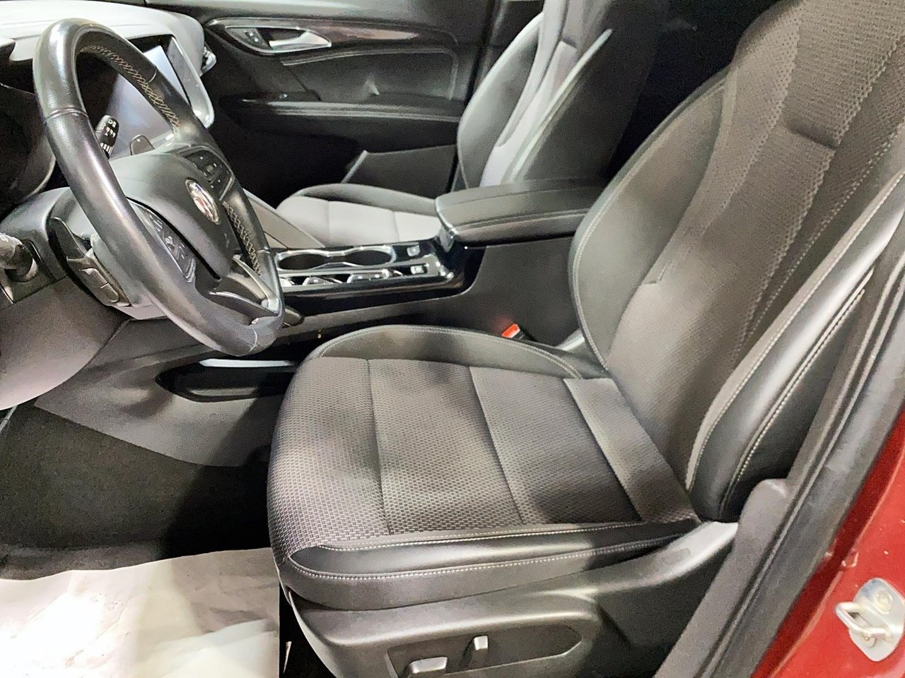 2023 Buick Envision VIN LRBFZMR46PD016377 Red Baie-Comeau - photo #9