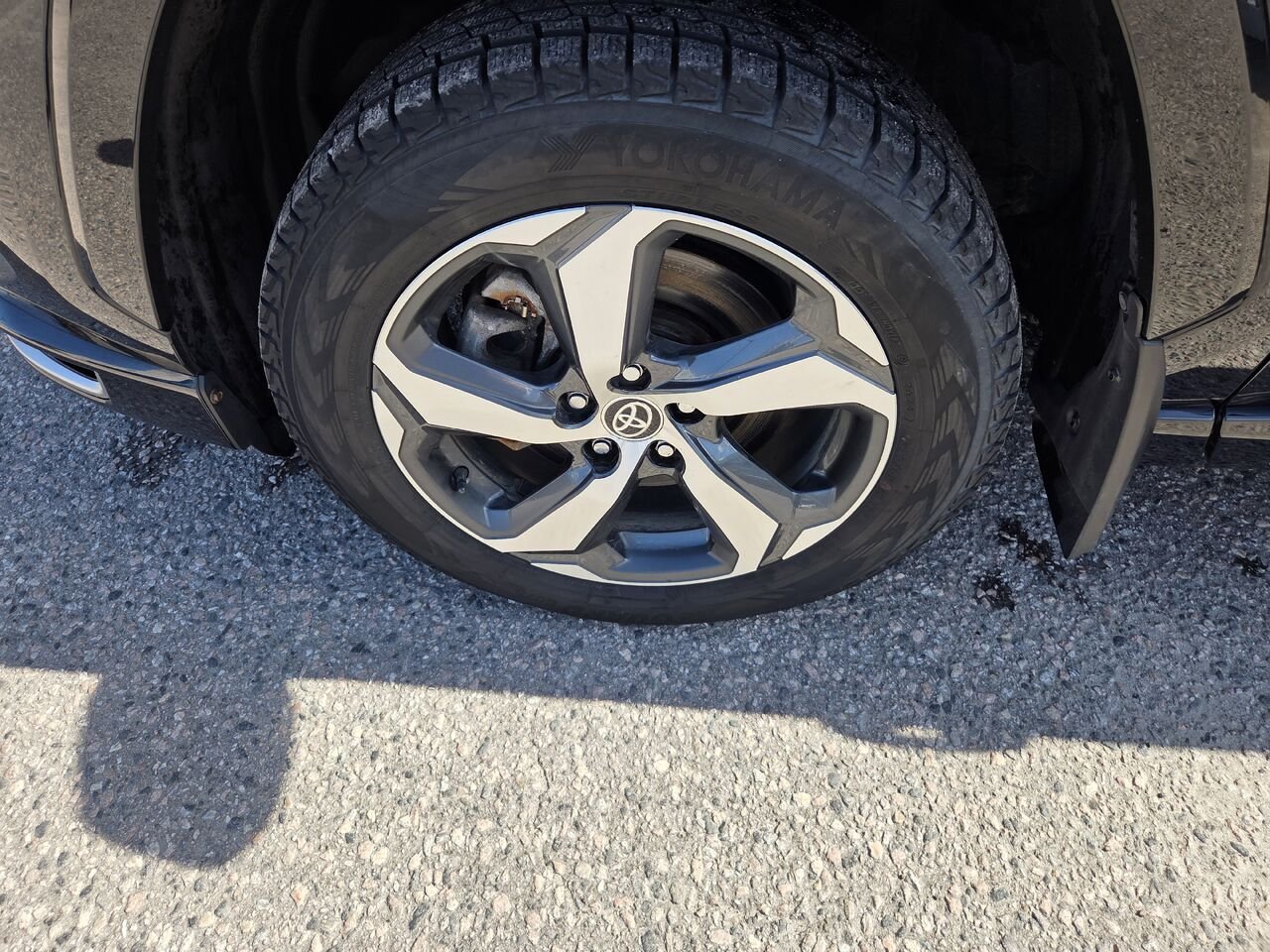 2024 Toyota RAV4 PRIME Black Mont-Laurier - photo #9