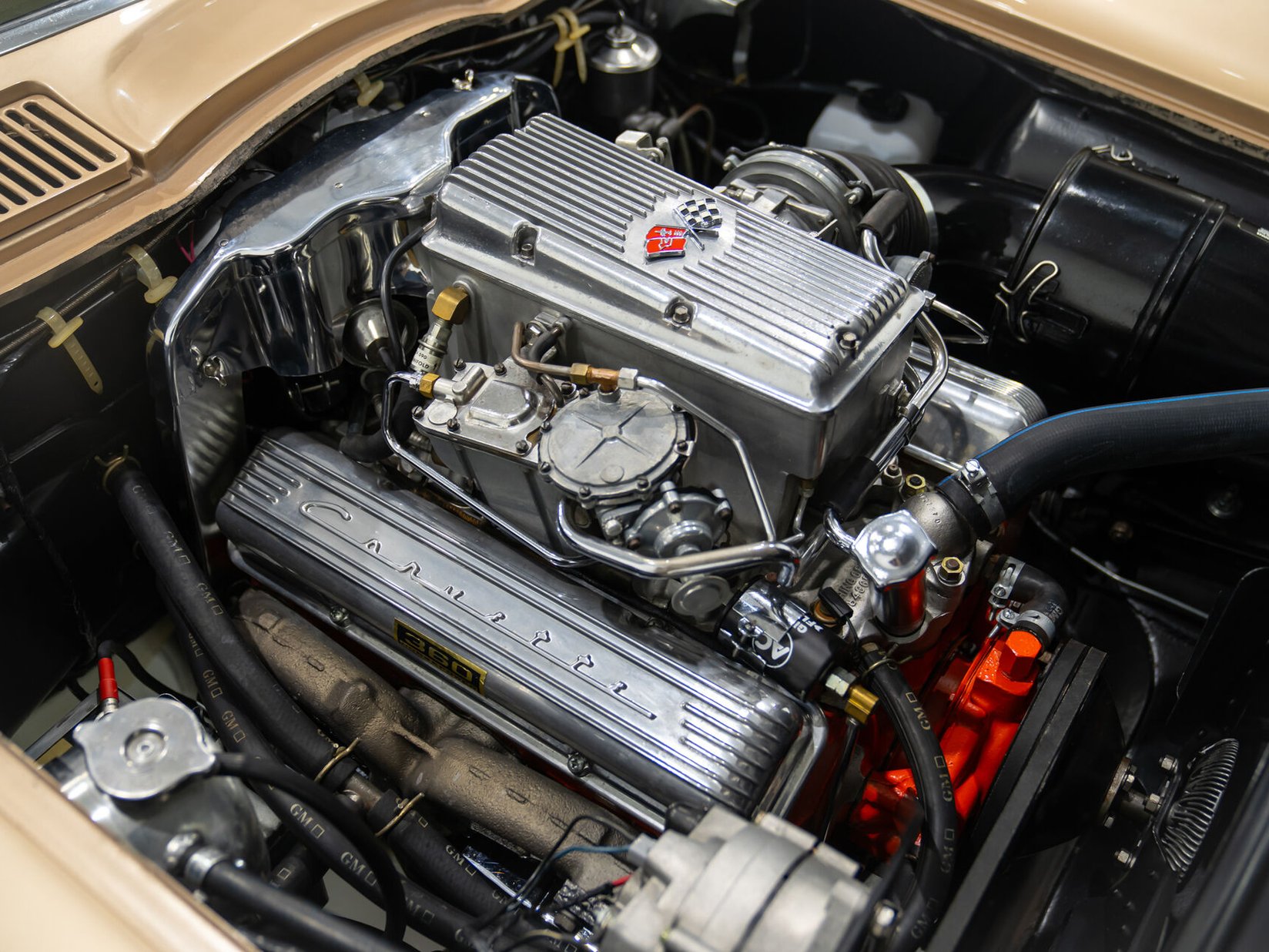 Chevrolet Corvette Fuel Injection Moteur Matching 327 à injection développant 360 chevaux | PRICE IN USD 1963 Beige Montréal - photo #18