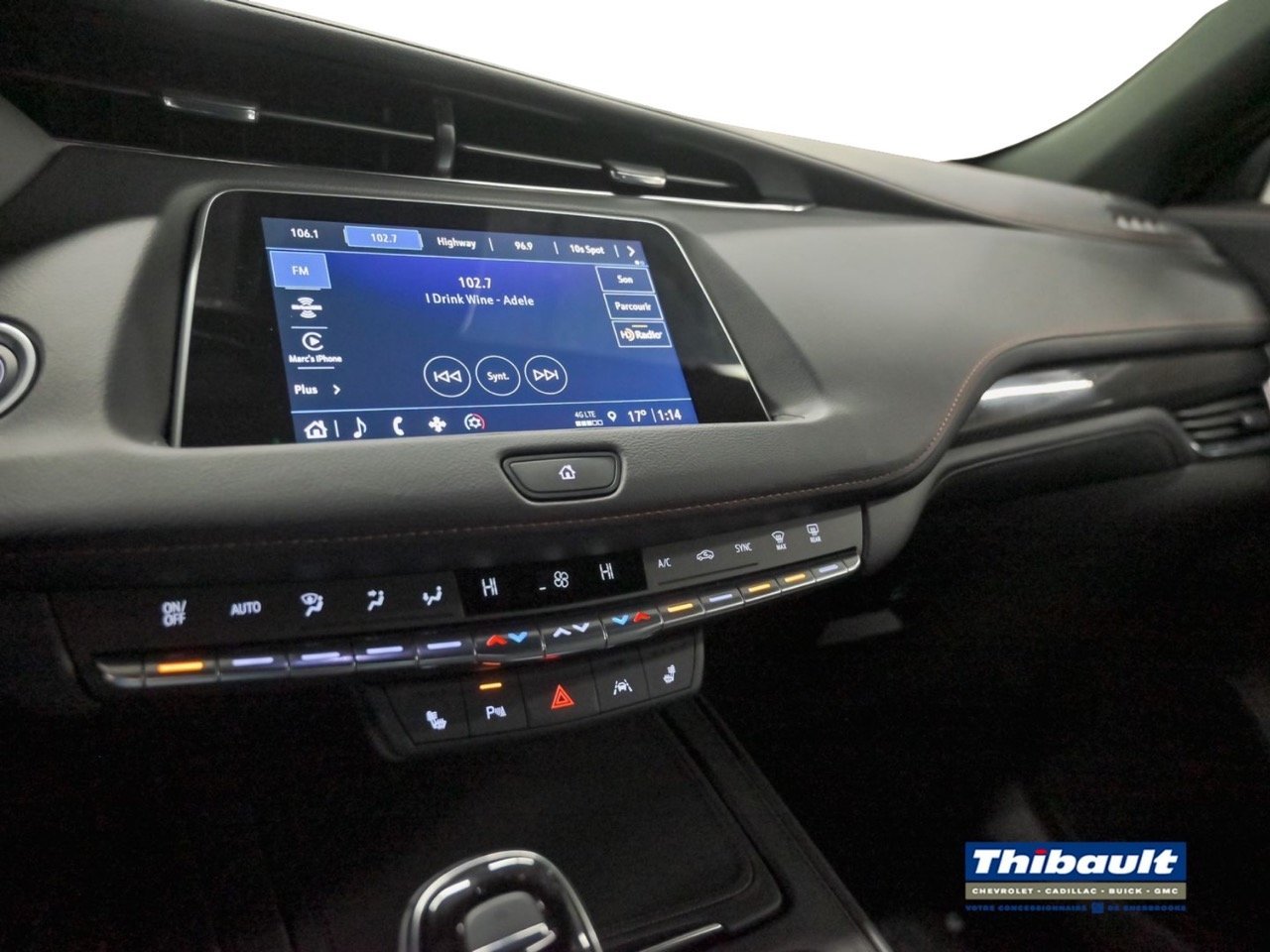 Cadillac XT4 SPORT AWD 2023 Argent silver métallisé Saint-Eustache - photo #10