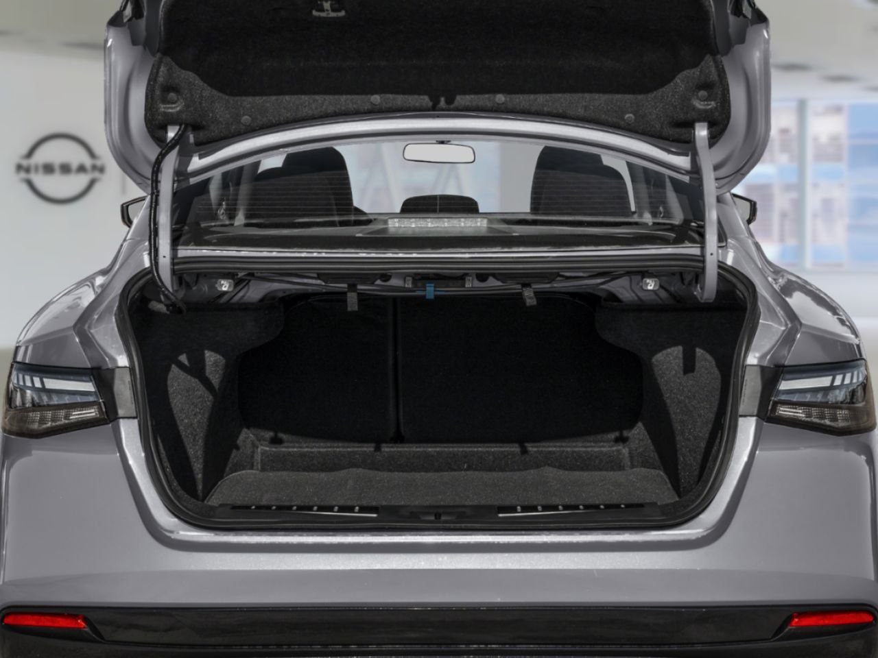 2026 Nissan Sentra Super Black Saint-Eustache - photo #3