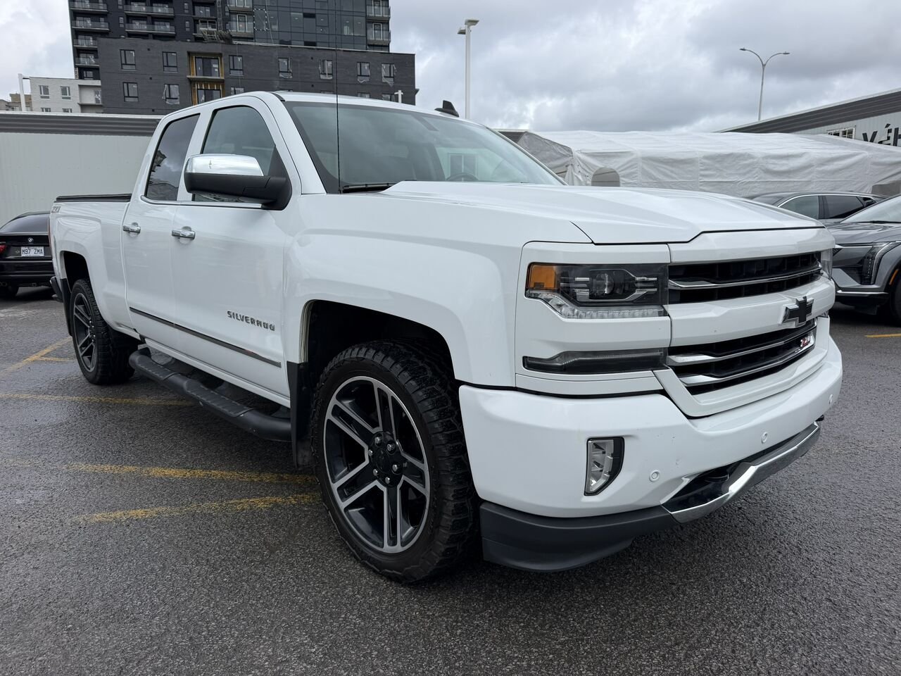 Chevrolet Silverado 1500 2LTZ 5.3L ENCEMBLE Z71 QUAD CAB 2017 Blanc Laval - photo #6