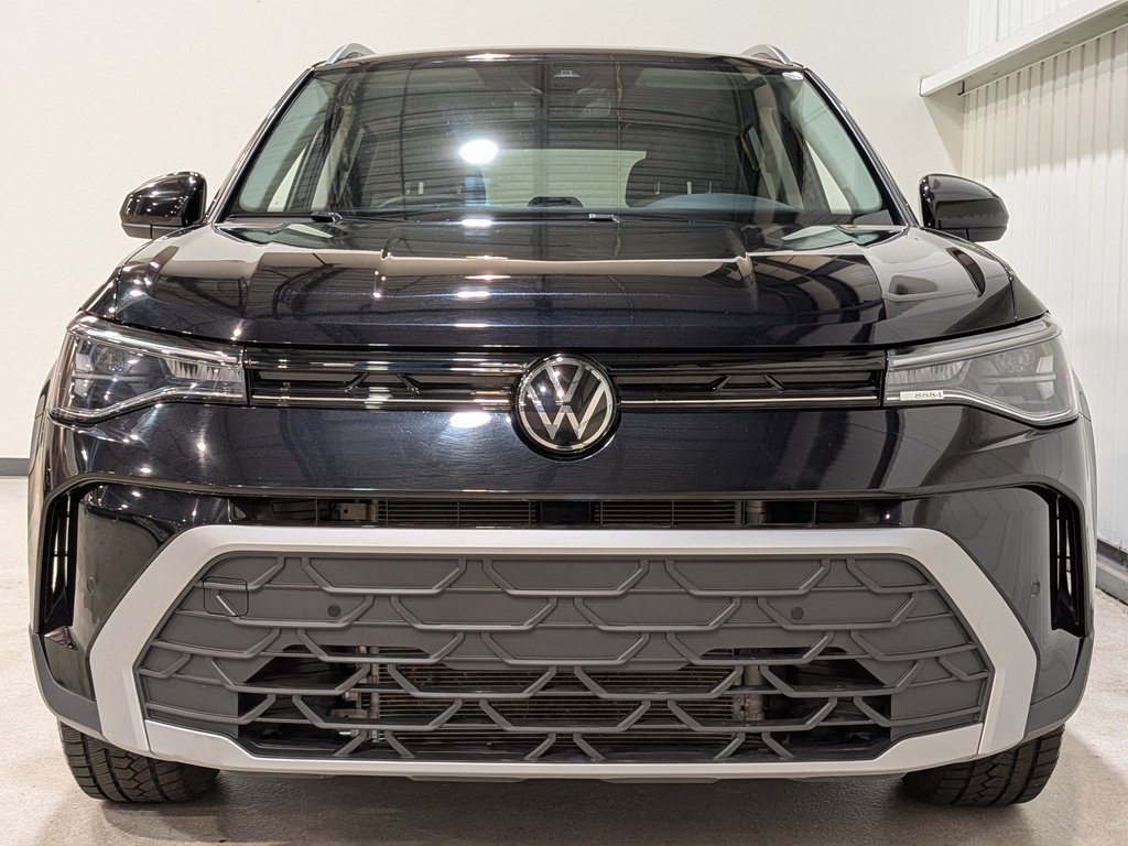 2025 Volkswagen Taos Comfortline 4MOTION Black Val-David - photo #3
