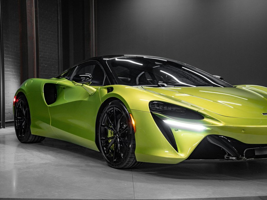 2023 McLaren Artura 2023 Green