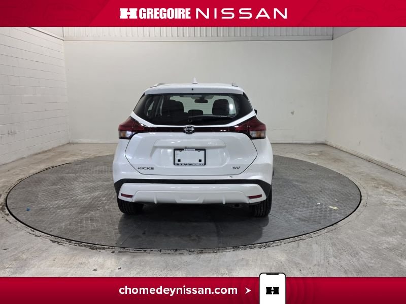 Nissan Kicks CL7272 | SV Mag Carplay Bancs Chauffants à partir 2.99% 2024 Blanc Laval - photo #5