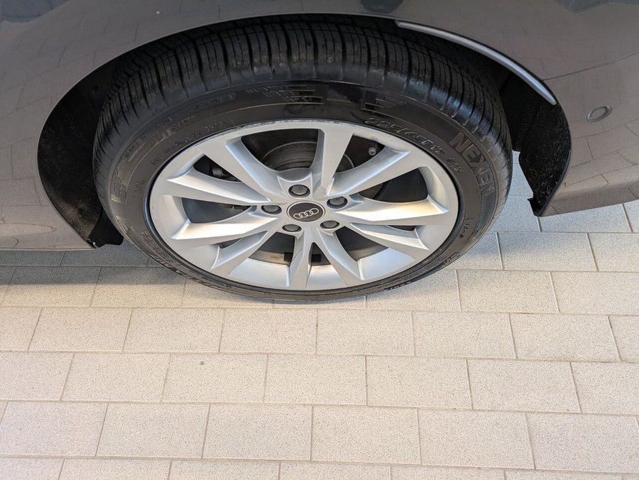 Audi A3 TFSI Quattro 2026 Gris