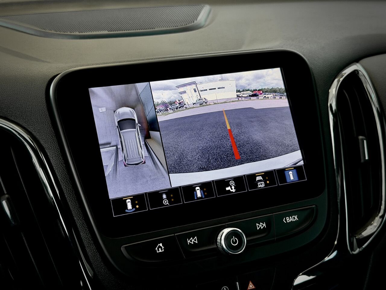 Chevrolet Equinox 2024 Blanc Notre-Dame-des-Prairies - photo #29