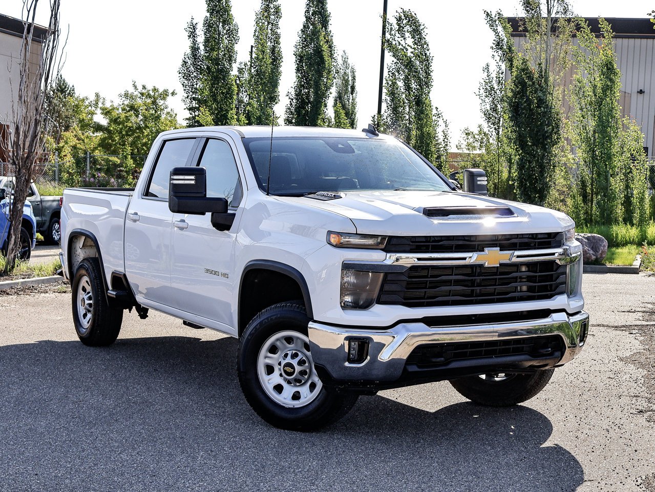 2024 Chevrolet Silverado 3500HD 4WD Crew Cab 159 LT White Sherwood Park - photo #1