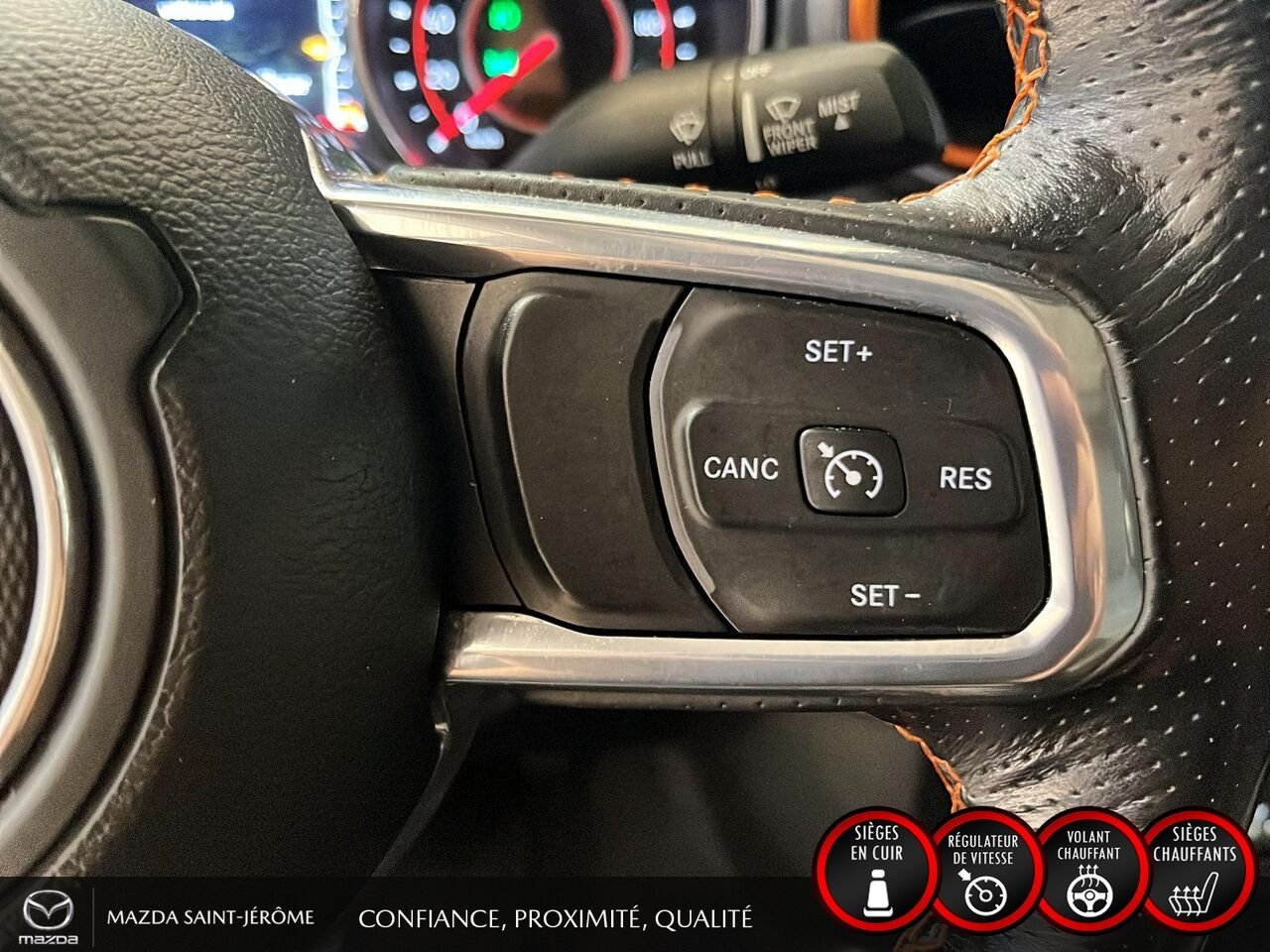 2021 Jeep Gladiator MOJAVE | DEUX TOITS | CUIR | PNEUS TOUT-TERRAIN LT285 | 4X4 Black Saint-Jérôme - photo #16