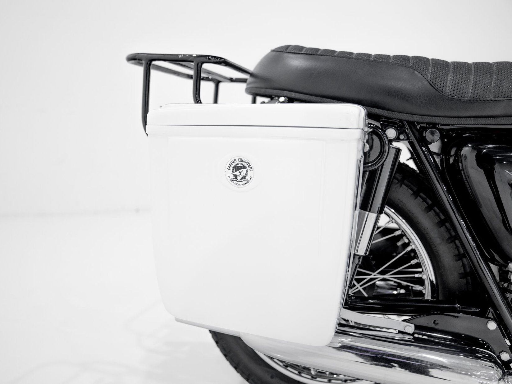 Triumph Trophy TR6P Saint 1968 Blanc Montréal - photo #27