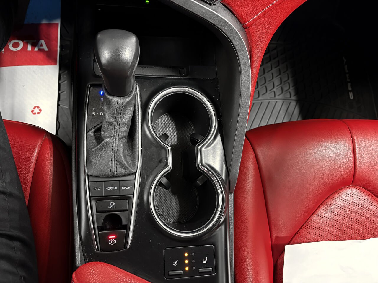 Toyota Camry XSE/TOIT PANORAMIQUE OUVRANT/SIÈGES CHAUFFANTS/AC BIZONE/ 2020 Blanc Sherbrooke - photo #17