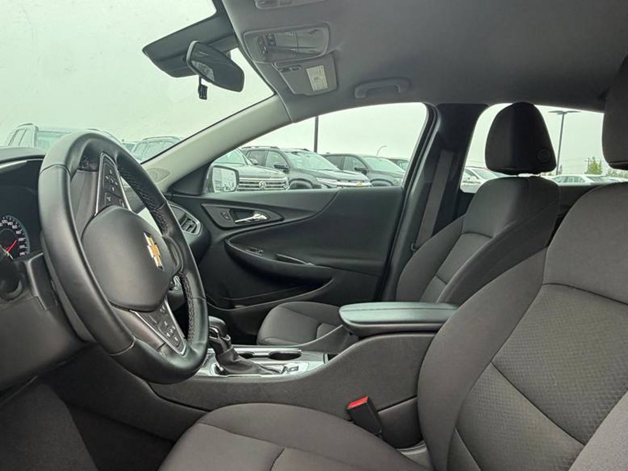 2024 Chevrolet Malibu 4dr Sdn 1LT White Sherwood Park - photo #5