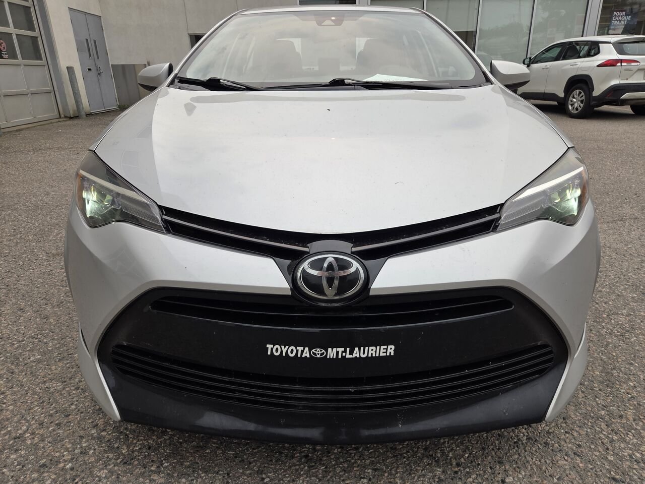 Toyota Corolla 2017 Gris Mont-Laurier - photo #1
