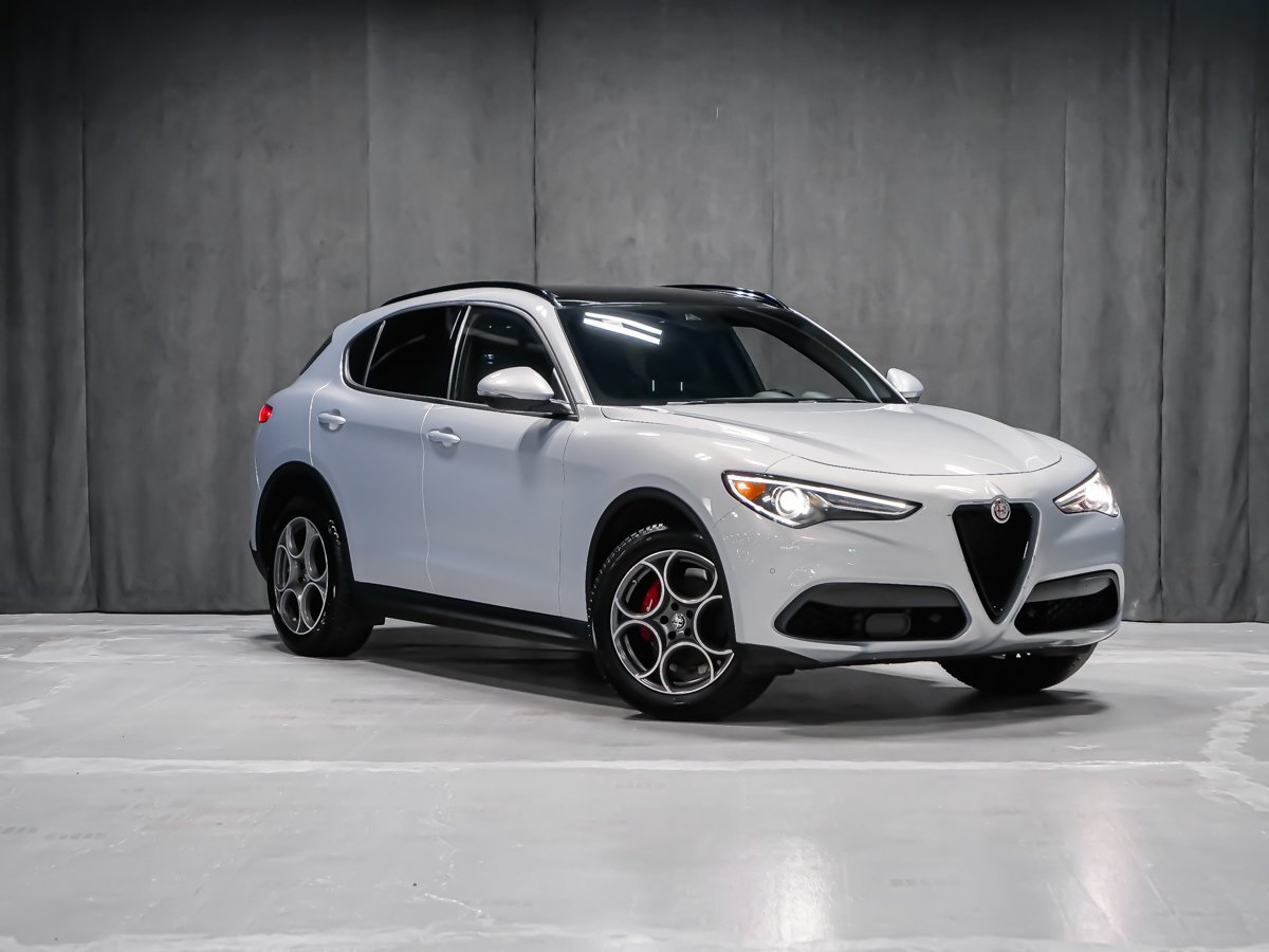 Alfa Romeo Stelvio Sprint 2023 Gris Montréal - photo #1