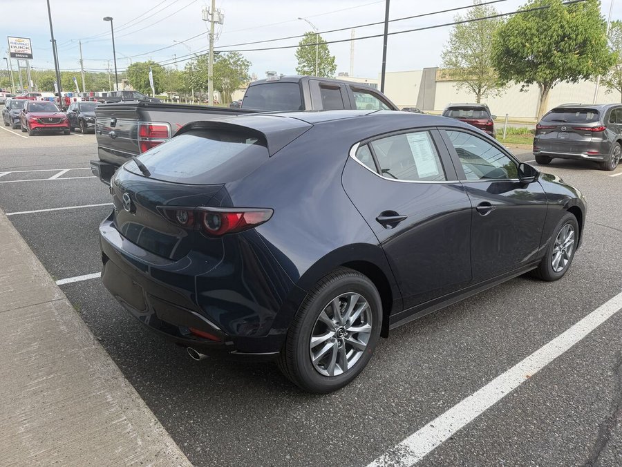 MAZDA Mazda3 Sport 2026 2026 Bleu cristal foncé mica