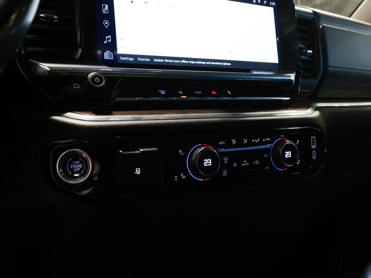 Chevrolet Silverado 3500HD 2024 Noir Saint-Eustache - photo #17