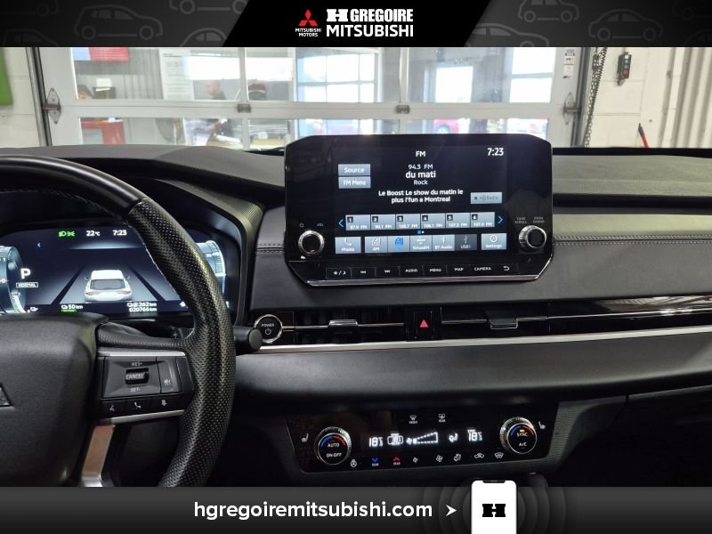 2025 Mitsubishi Outlander Plug-In Hybrid Blue Laval - photo #27