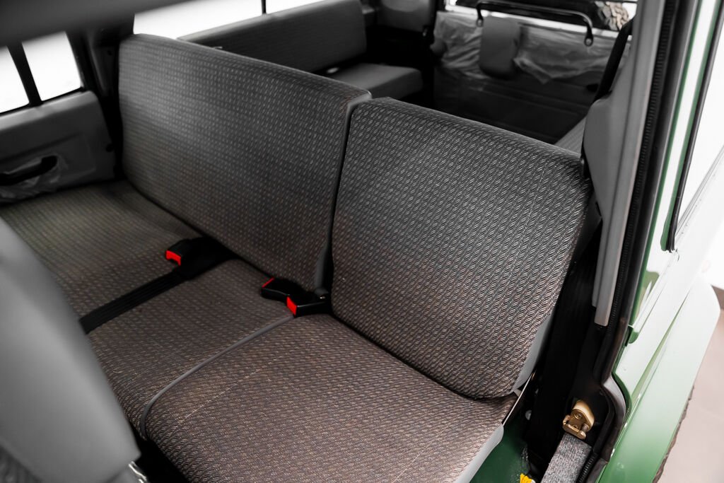 1997 Land Rover Defender CAR IN MILES Green Kirkland - photo #14