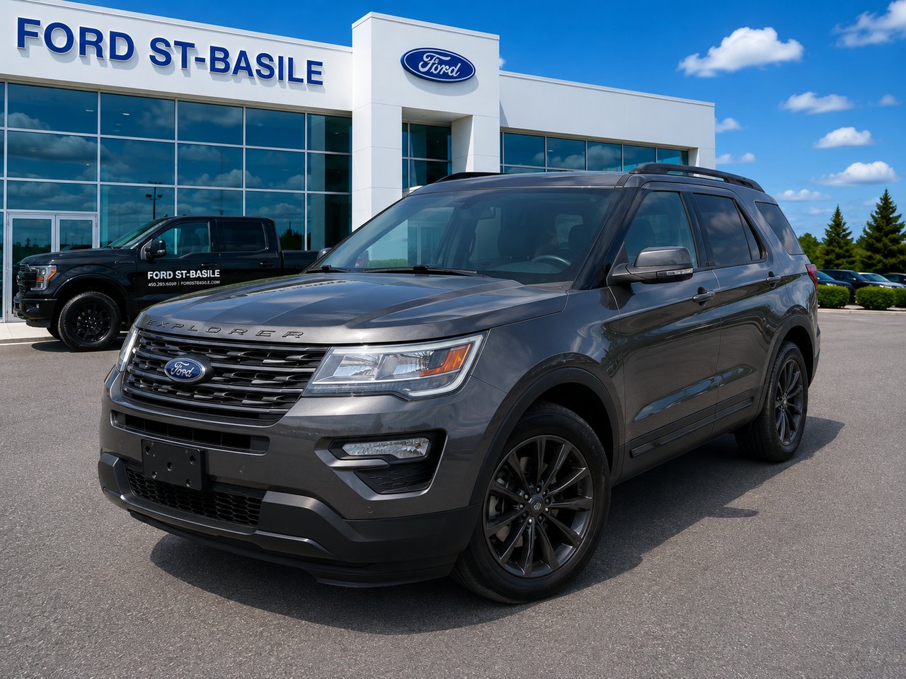 2019 Ford EXPLORER gray Saint-Basile-le-Grand - photo #0