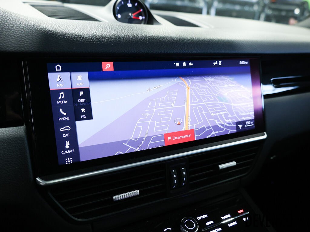 2020 Porsche Cayenne Silver Saint-Eustache - photo #19