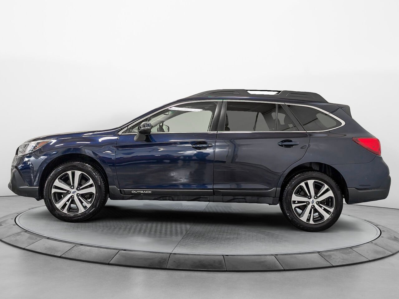 Subaru Outback Wagon 2.5i Limited Toit ouvrant Sièges Chauffants 2018 Autre Sherbrooke - photo #1