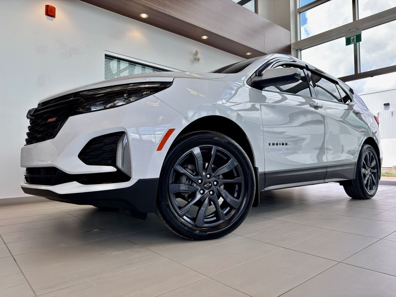 Chevrolet Equinox 2024 Blanc Notre-Dame-des-Prairies - photo #1