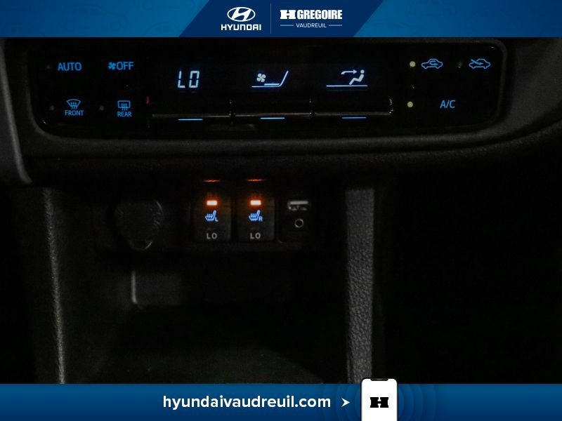Toyota Corolla 2018 Bleu Laval - photo #27