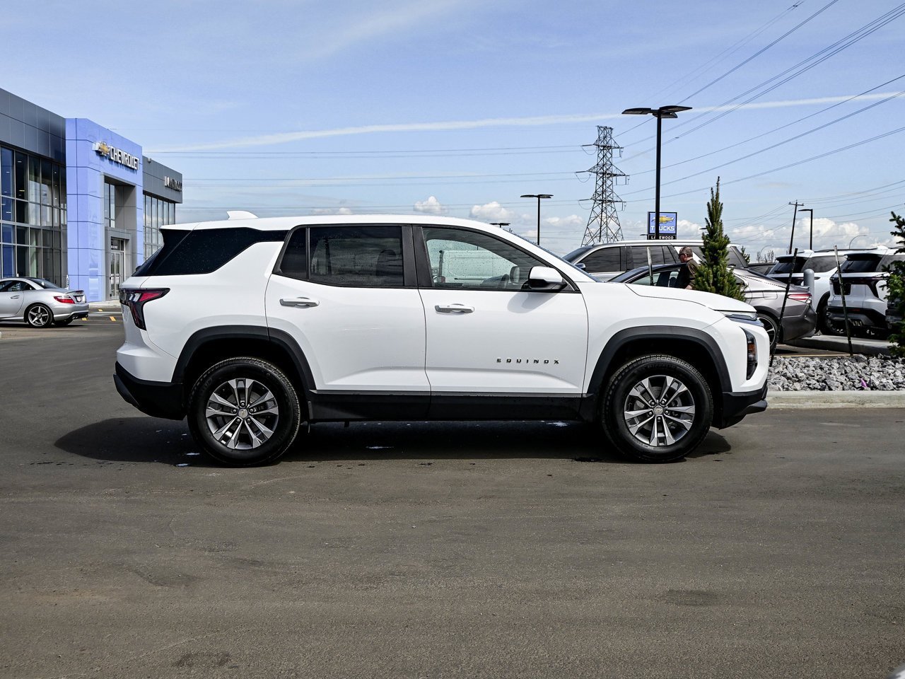 2026 Chevrolet Equinox AWD 4dr LT w/2LT White Sherwood Park - photo #14