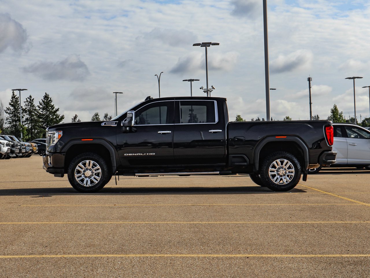 2022 GMC Sierra 3500HD 4WD Crew Cab 159 Denali Black Sherwood Park - photo #4