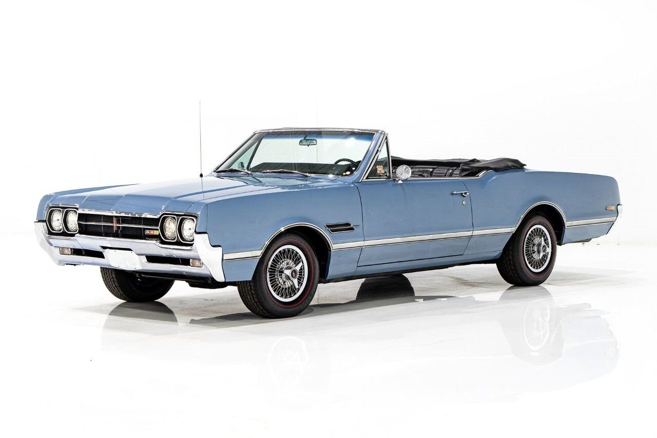 1966 Oldsmobile 442 PRIX EN USD | Matching# 400cu.in. 4-Speed Blue Montreal - photo #0