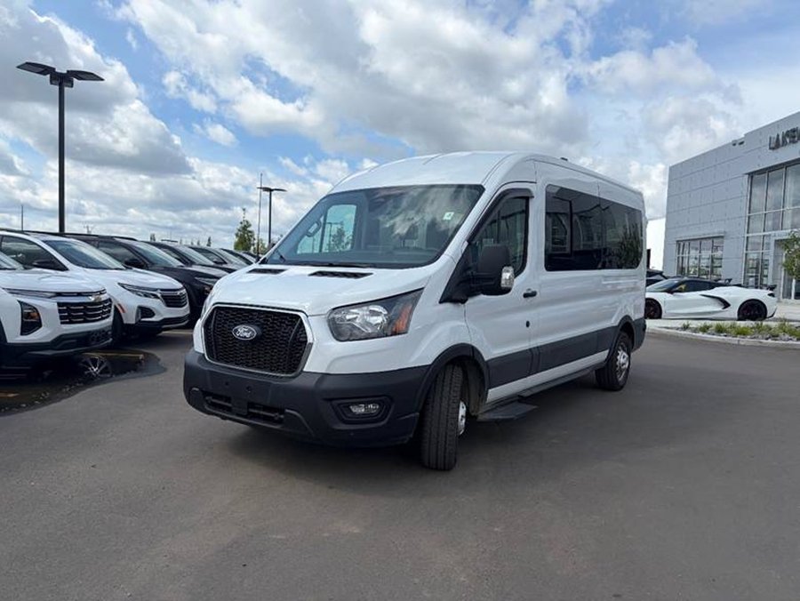 2026 Ford Transit Passenger Wagon 2026 White